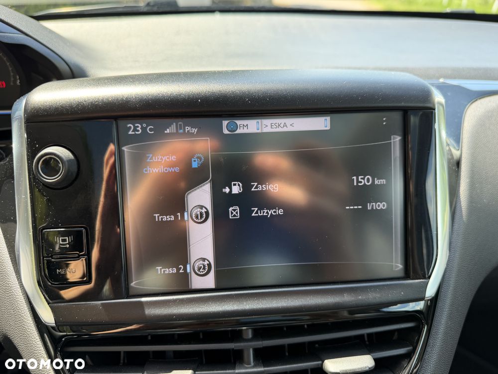 Peugeot 208 1.6 THP Allure - 36