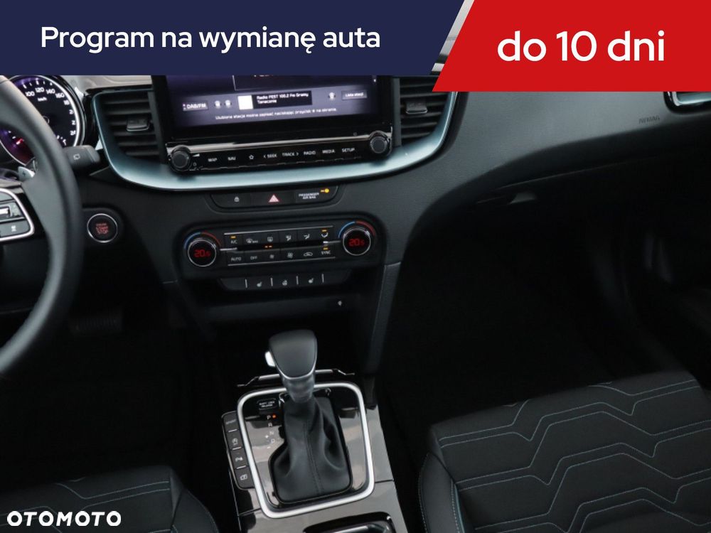 Kia XCeed - 10