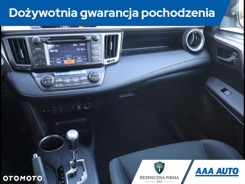 Toyota RAV4 - 9