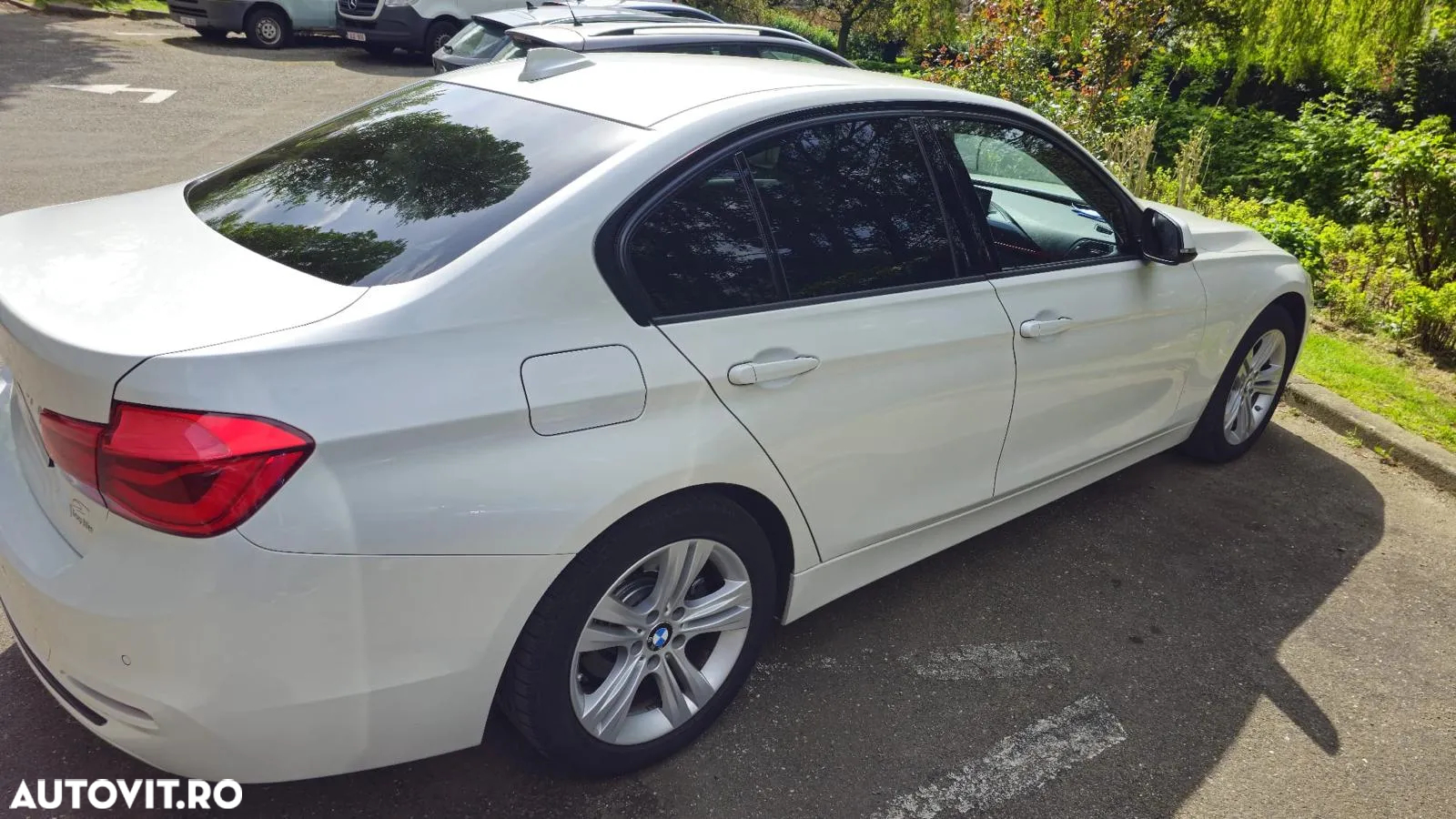 BMW Seria 3 318i Touring Aut. - 4