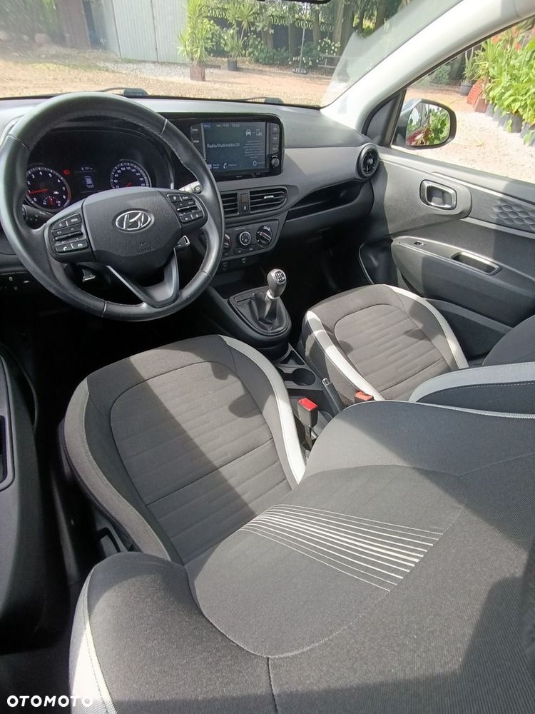 Hyundai i10 - 16
