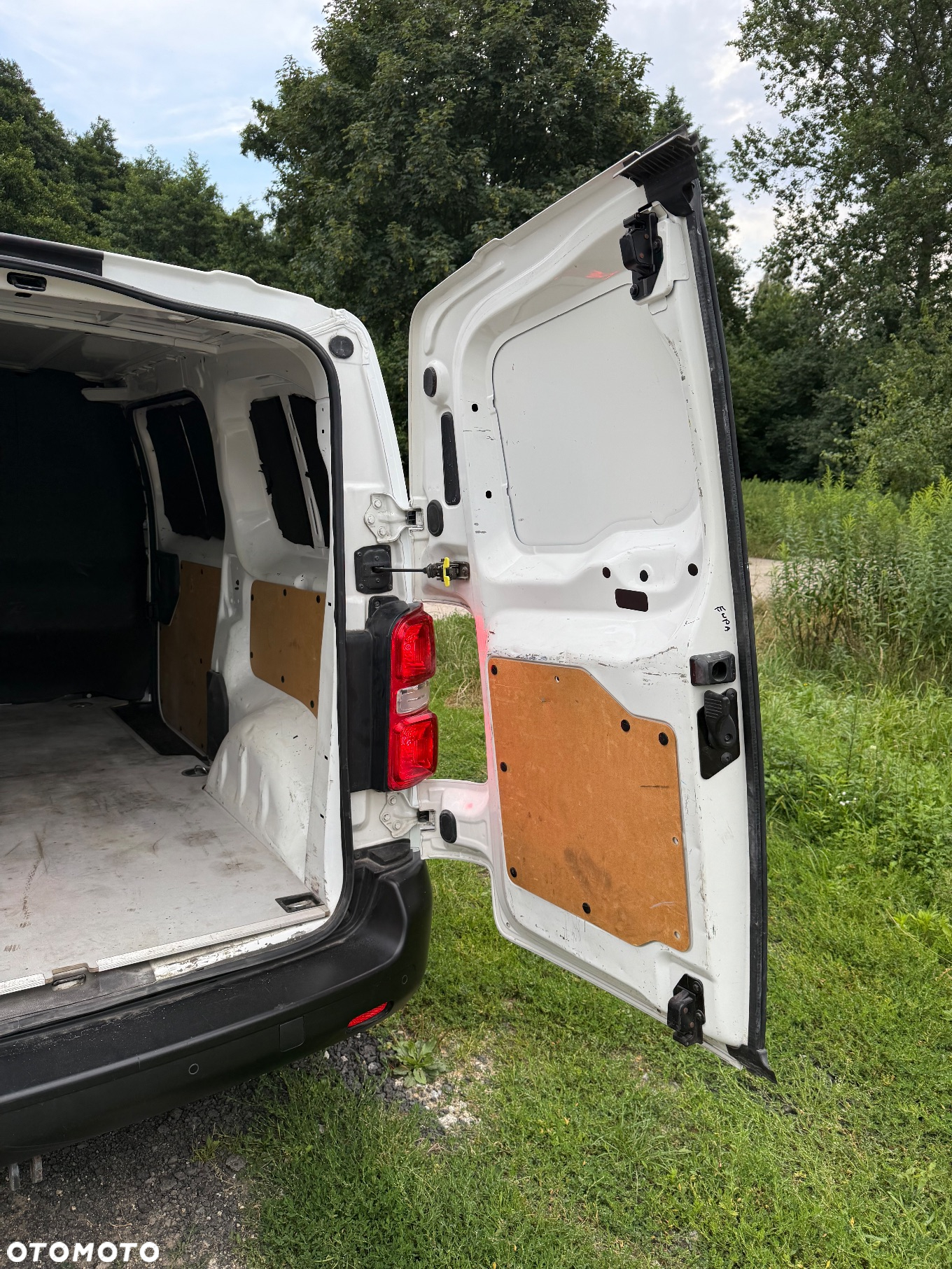 Peugeot Expert 2.0 BlueHDi Standard 3,0t Premium (bryg.) - 5