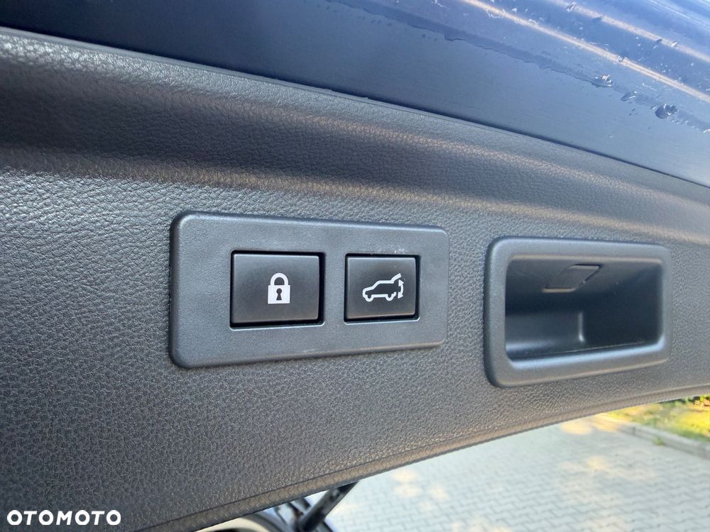 Subaru Forester 2.0i-L Platinum (EyeSight) Lineartronic - 13