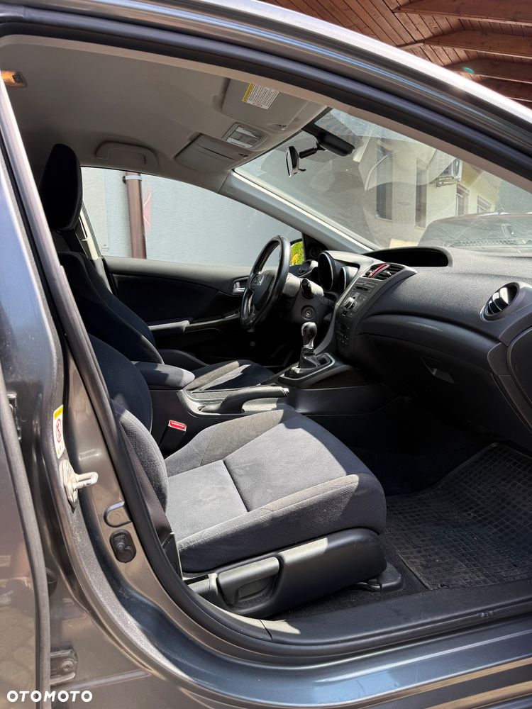 Honda Civic 1.8 Sport - 12