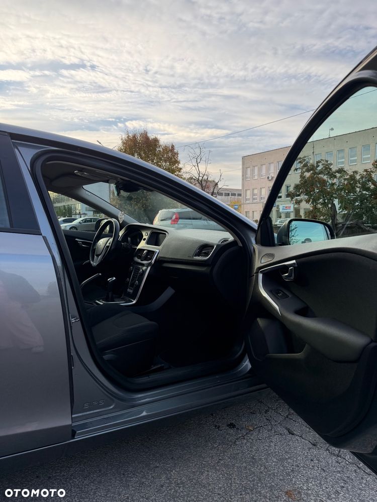 Volvo V40 - 8