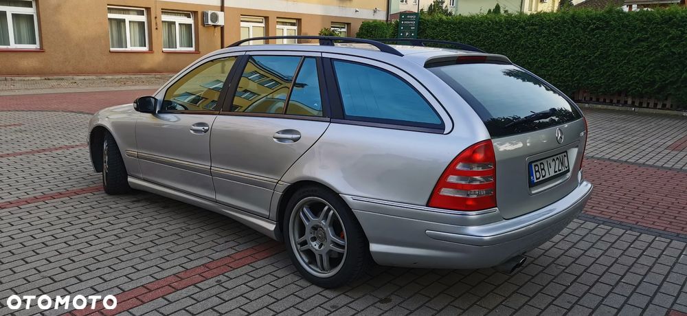 Mercedes-Benz Klasa C 32 T AMG - 8