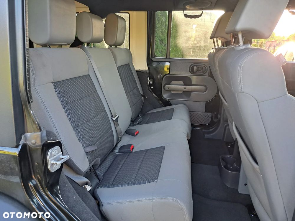 Jeep Wrangler Unlimited 2.8 CRD Rubicon - 17
