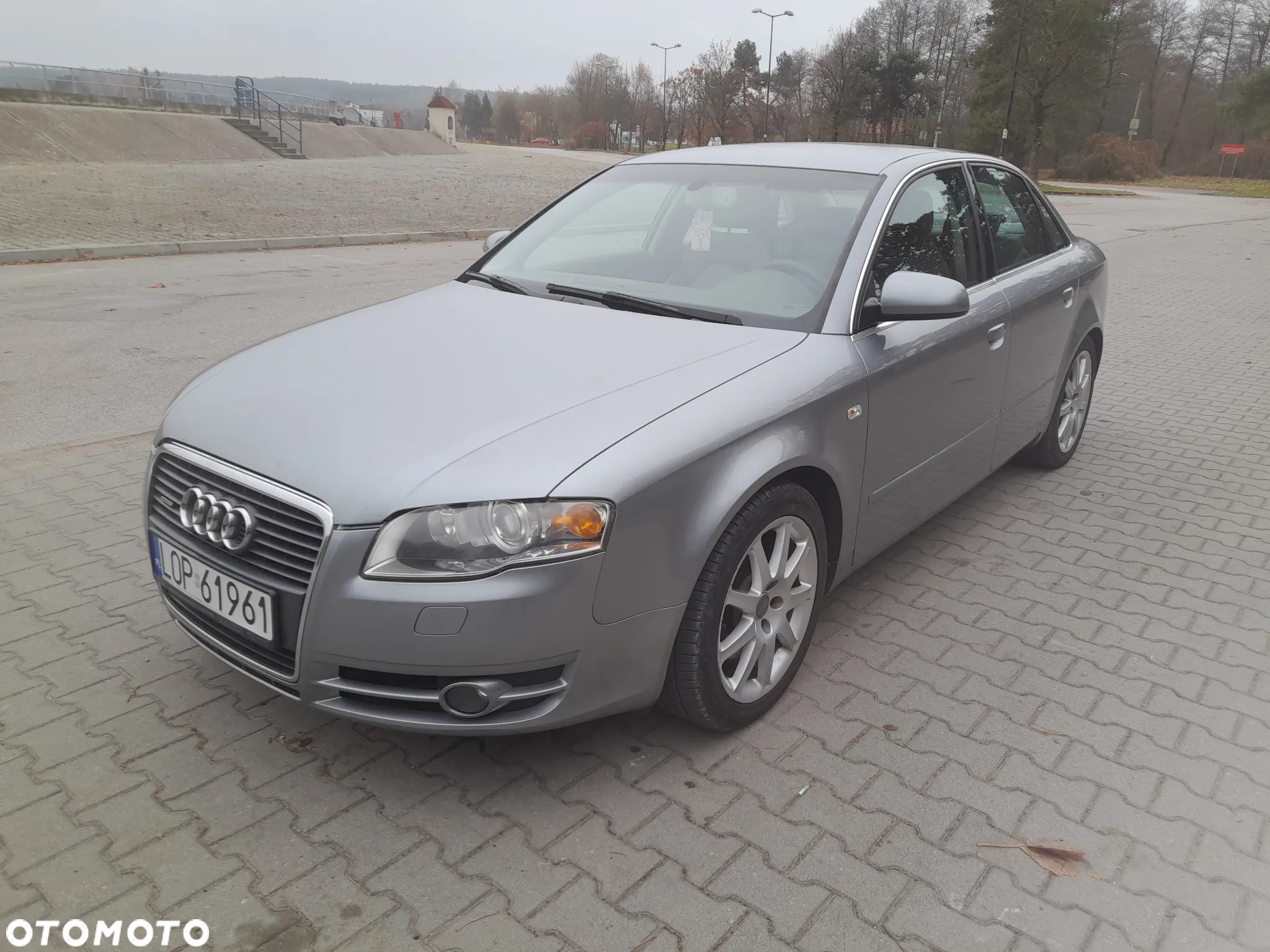 Audi A4 1.8 T quattro - 23