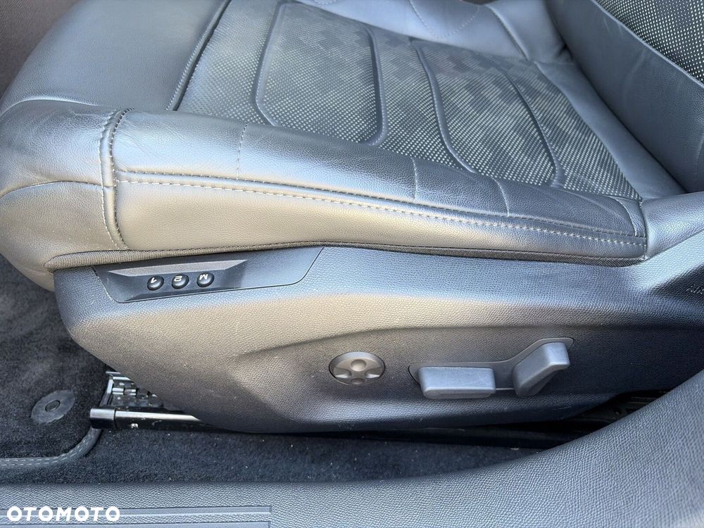 Citroën C5X 1.6 PHEV 225 Shine Pack EAT8 - 13