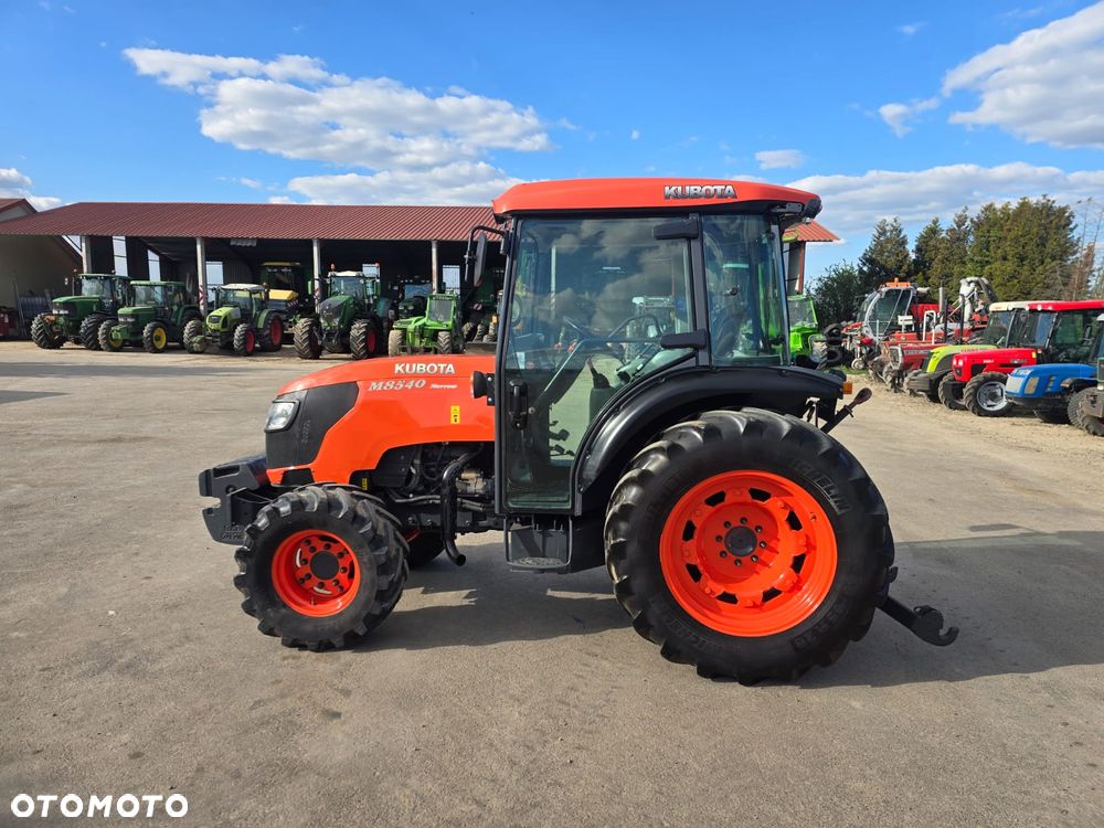 Kubota M8540 NARROW - 1