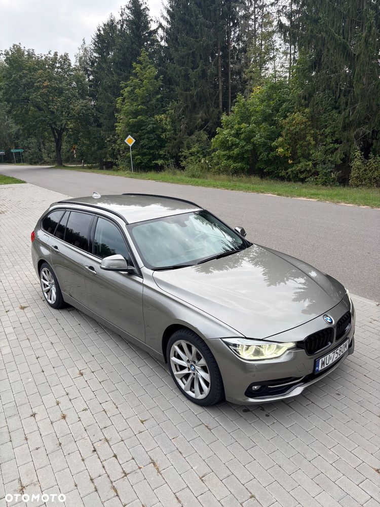 BMW Seria 3 320d Sport Line - 10