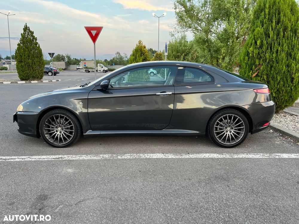 Alfa Romeo GT - 6