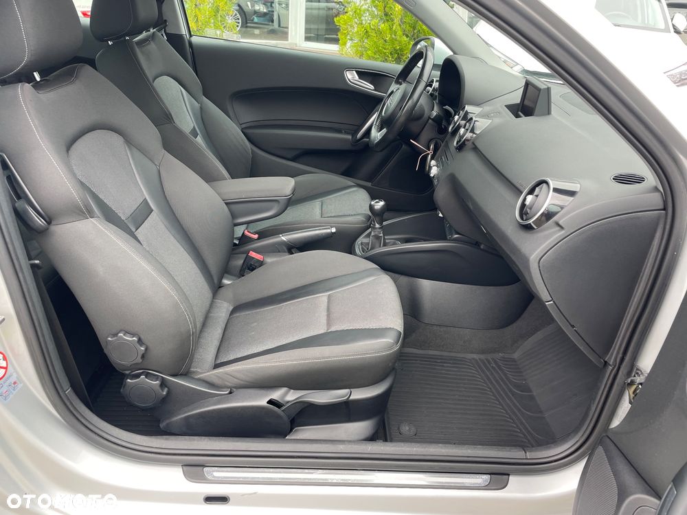 Audi A1 3-drzwiowe 1.2 TFSI S line edition - 15