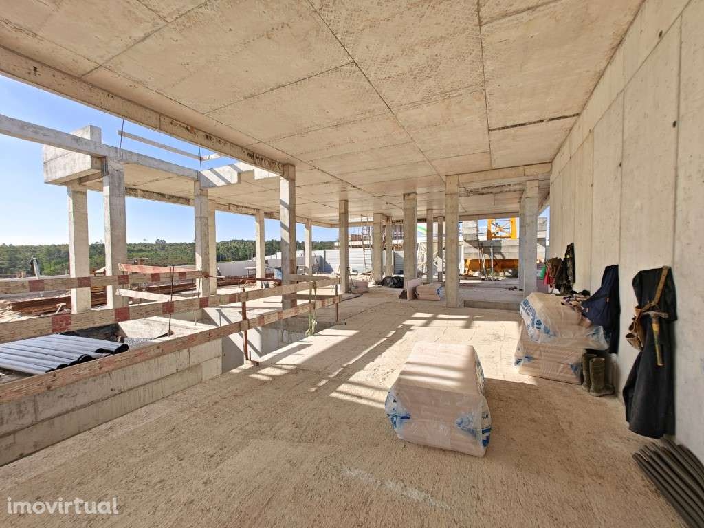Lote com moradia iniciada junto aos campos de golfe e às praias - Grande imagem: 4/32