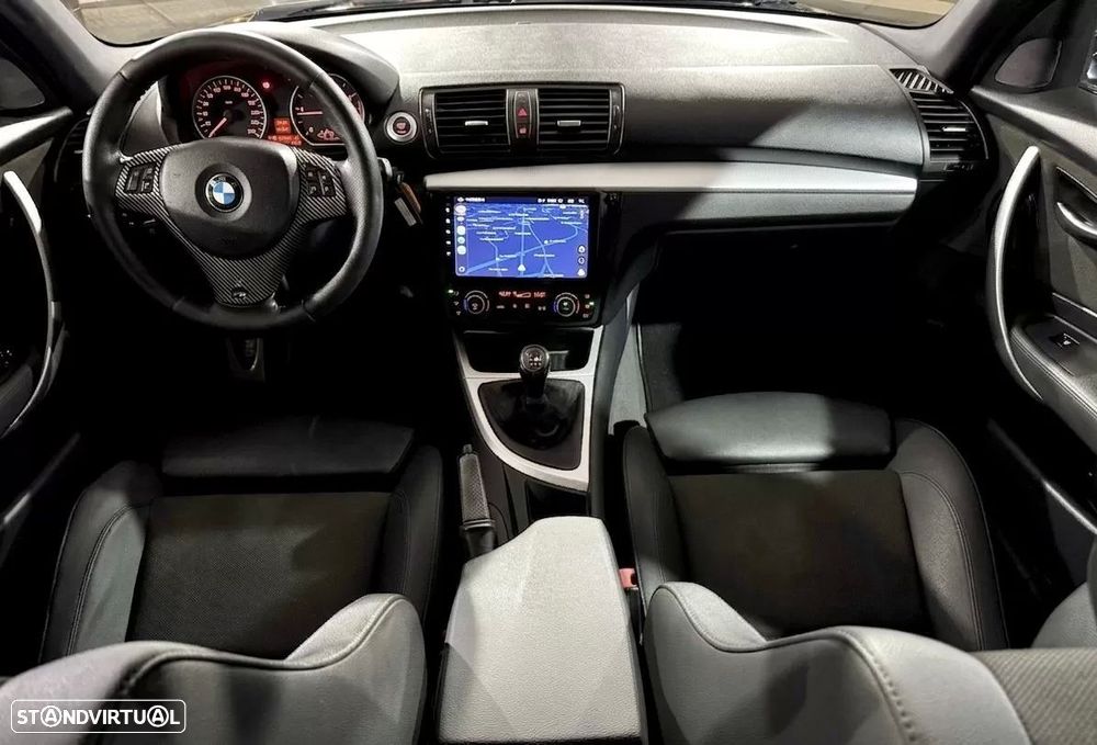 BMW 118 d Pack M - 11