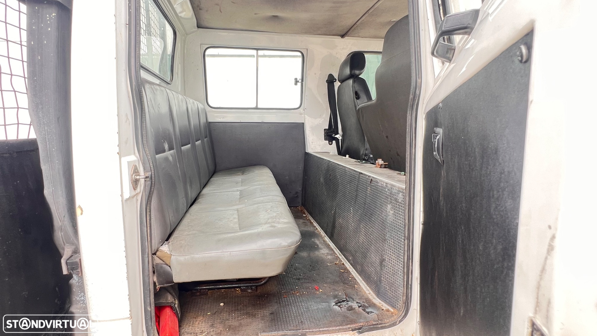 Isuzu NKR 55 LL5 D 7 lugares 2.8 d - 14