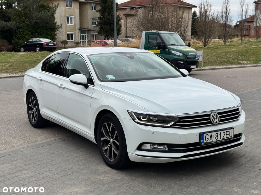 Volkswagen Passat 2.0 TDI BMT Comfortline - 12