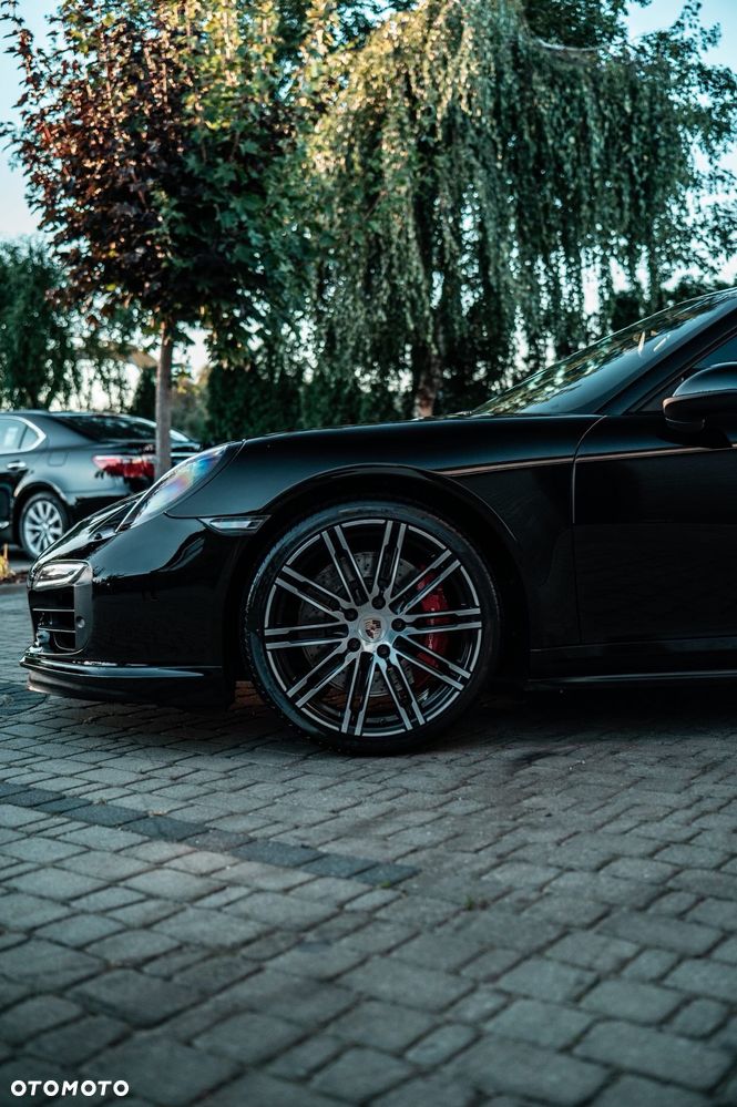 Porsche 911 Turbo - 20