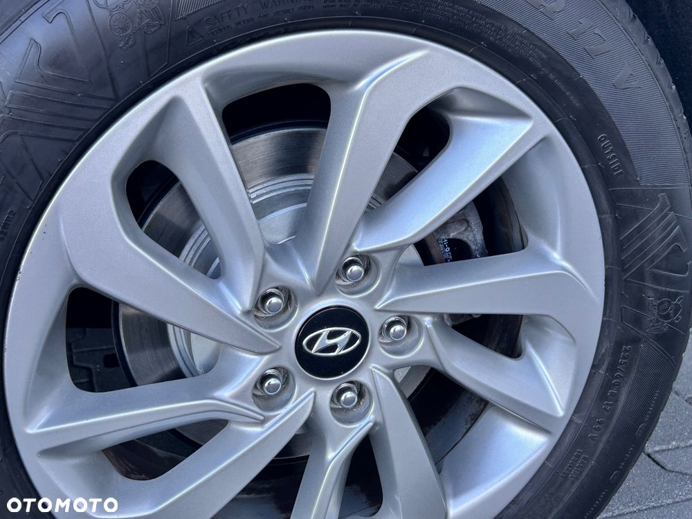 Hyundai Tucson 1.6 GDI BlueDrive GO 2WD - 34