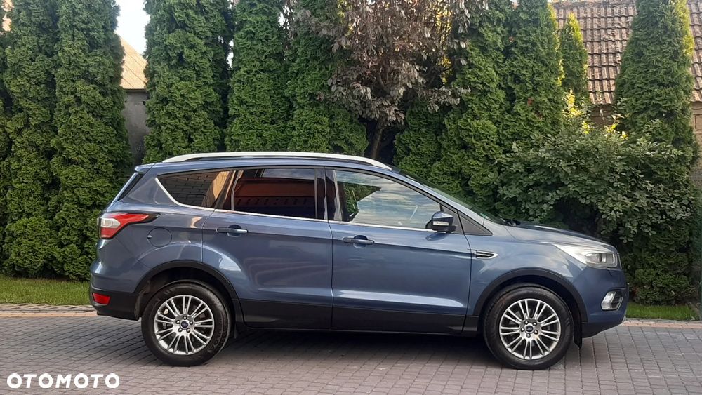 Ford Kuga 1.5 EcoBoost FWD Titanium - 4