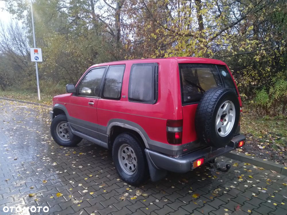 Isuzu Trooper - 2