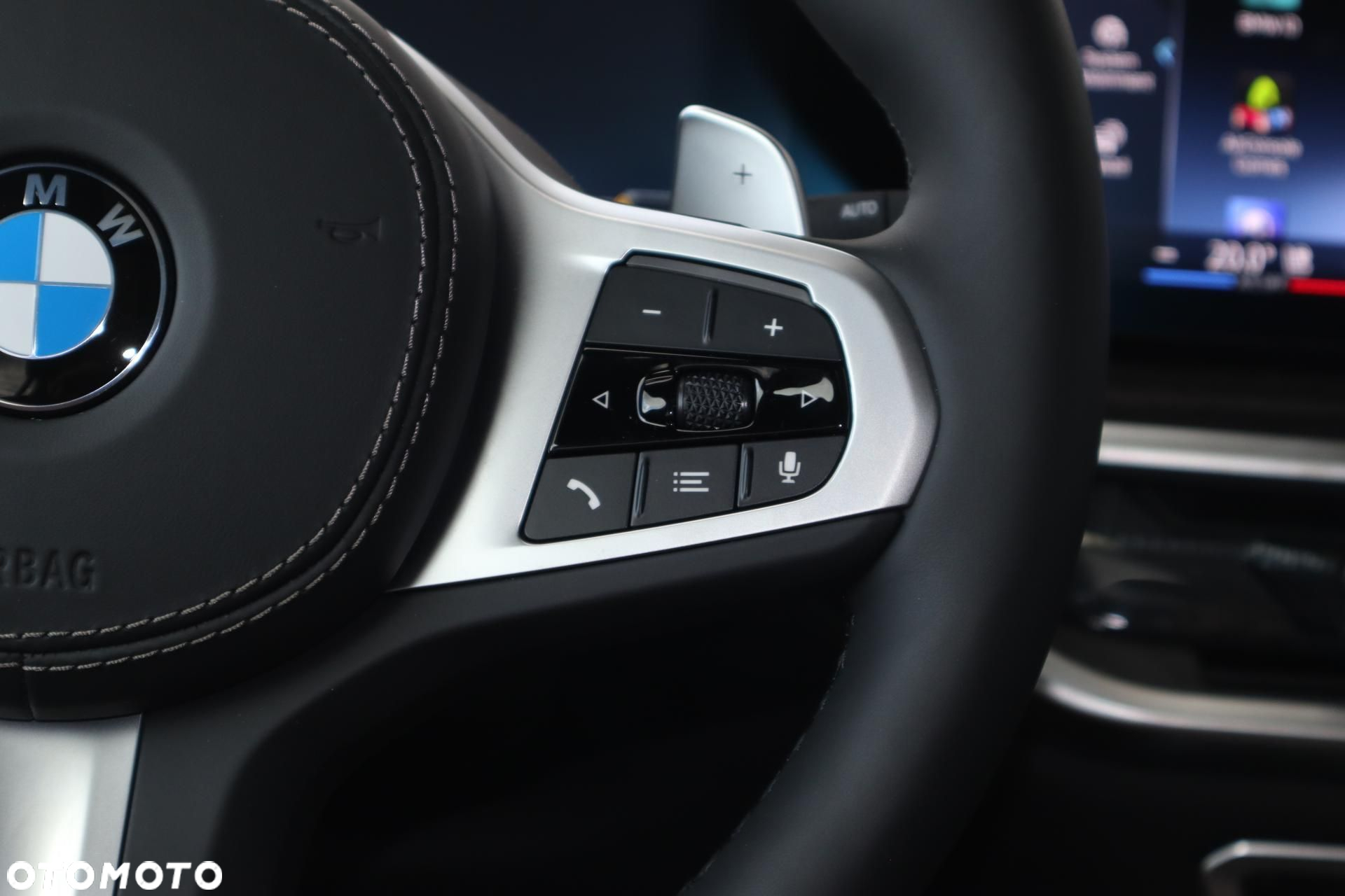 BMW X7 - 24