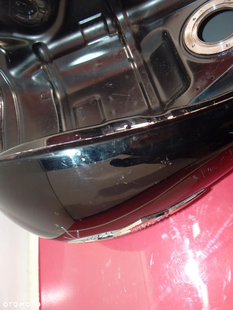S040 Suzuki VZR 1800 Intruder (06-17) ZBIORNIK PALIWA BAK - 15