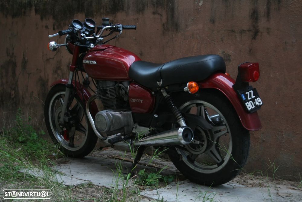Honda CB 400T Cafe Racer - 20