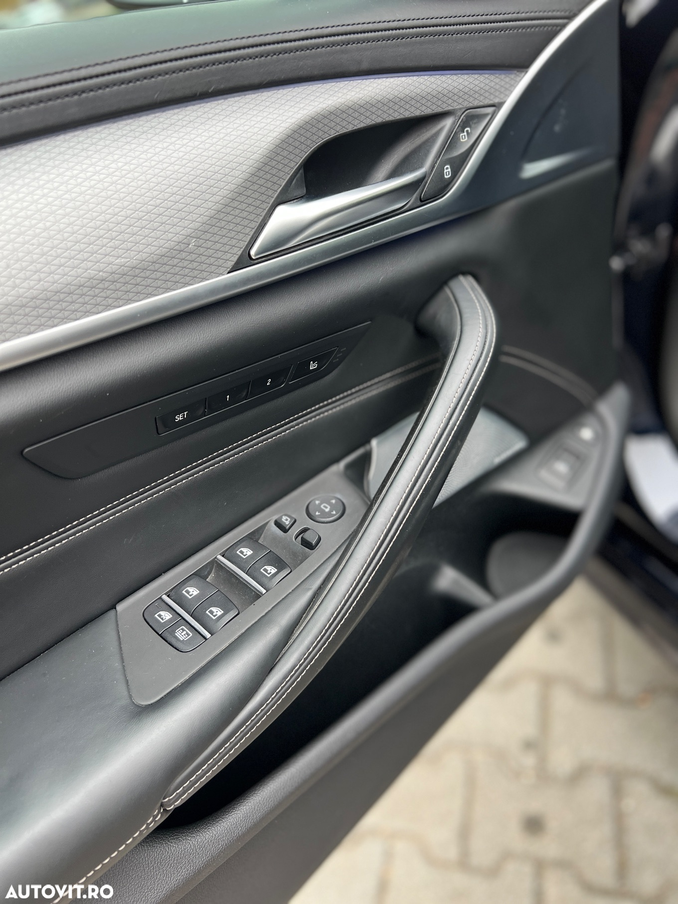 BMW Seria 5 530e Aut. M Sport Edition - 24
