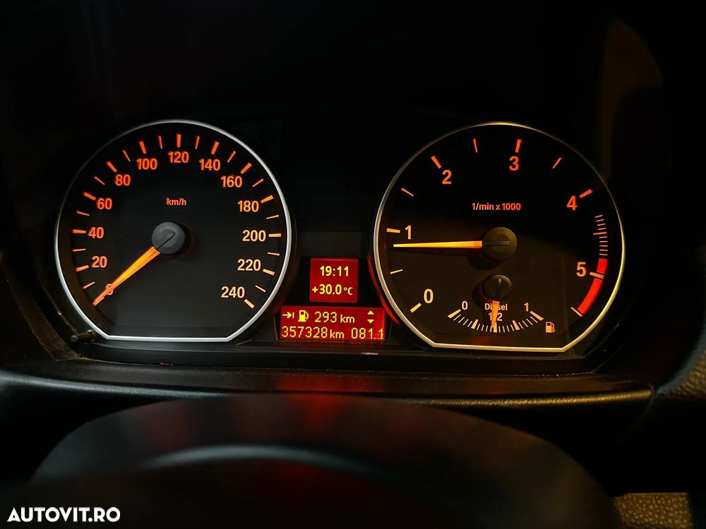 BMW Seria 1 118d - 6