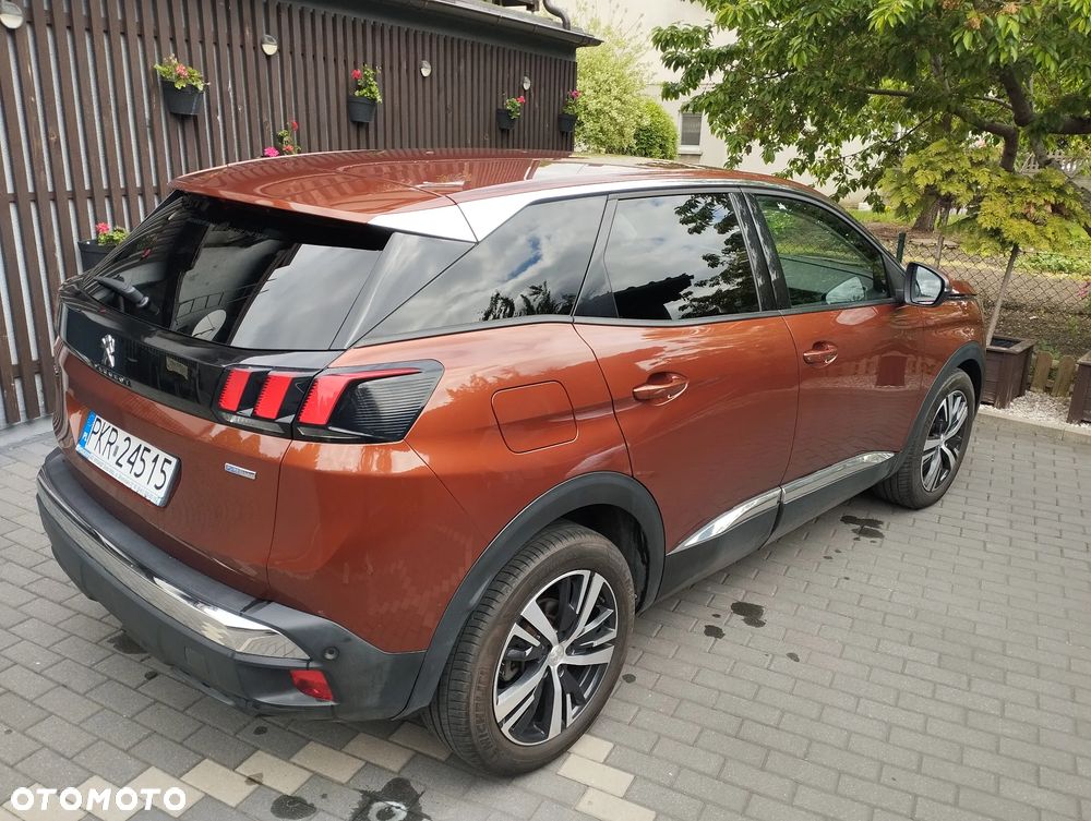 Peugeot 3008 1.2 PureTech Allure S&S - 8