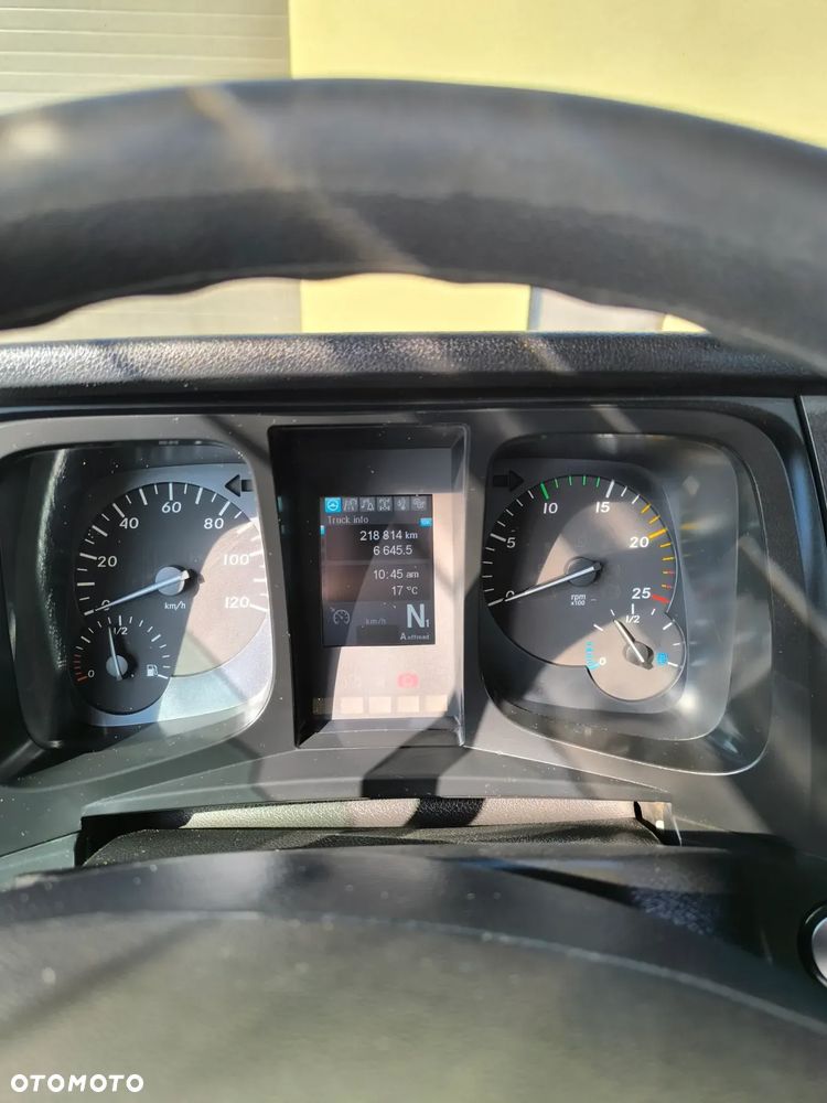 Mercedes-Benz Arocs - 17