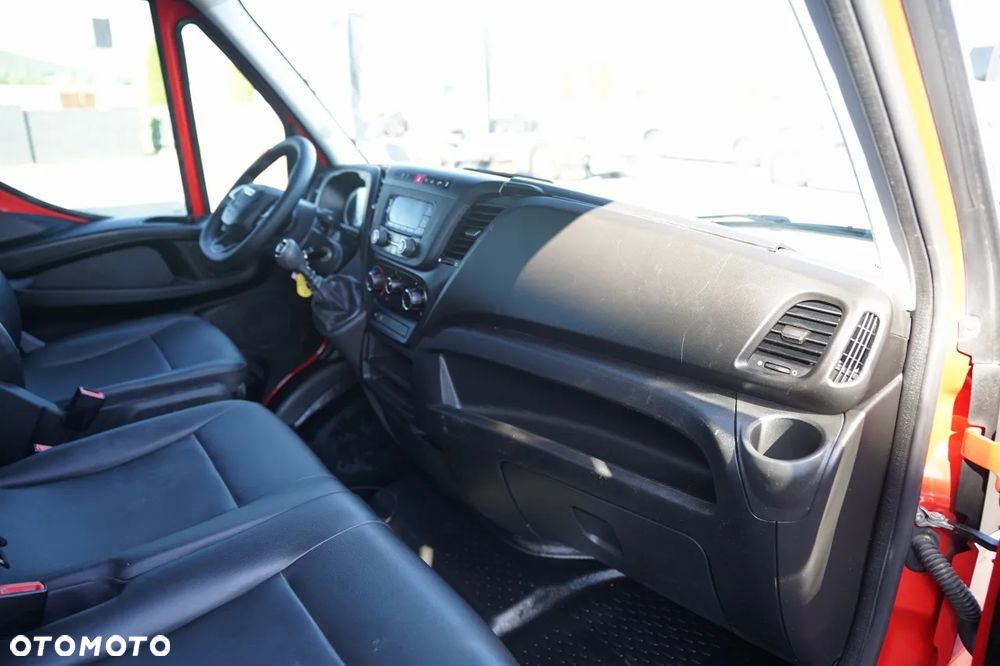 Iveco DAILY 35-120 / WYWROTKA TYLNOZSYPOWA / BLIŹNIAK / MANUAL  / SPROWADZONY - 36