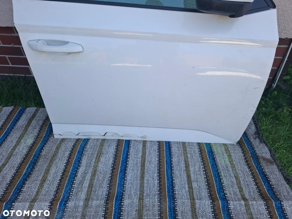 Drzwi prawe przednie Skoda Fabia III kod lakieru LF9E - 4
