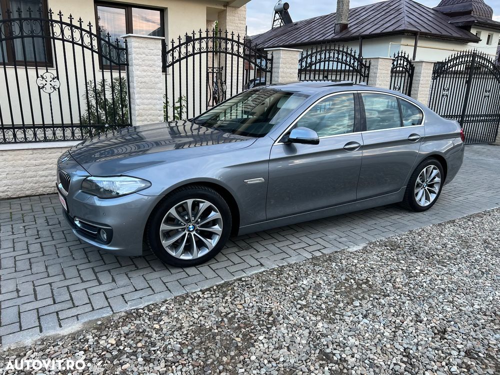BMW Seria 5 520d Aut. Luxury Line - 28