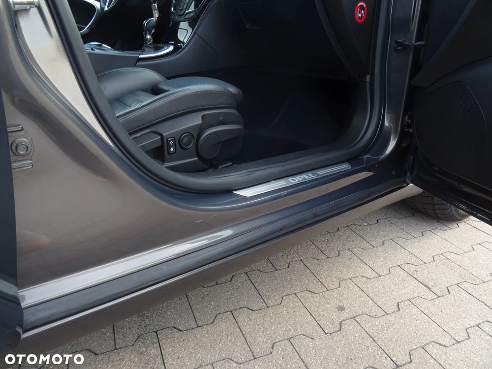 Opel Insignia 2.0 CDTI - 17