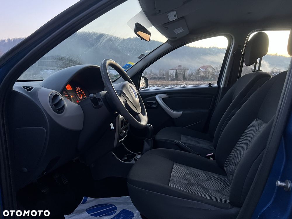 Dacia Sandero - 4