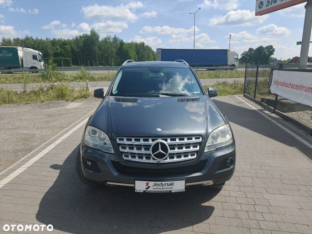 Mercedes-Benz ML - 6