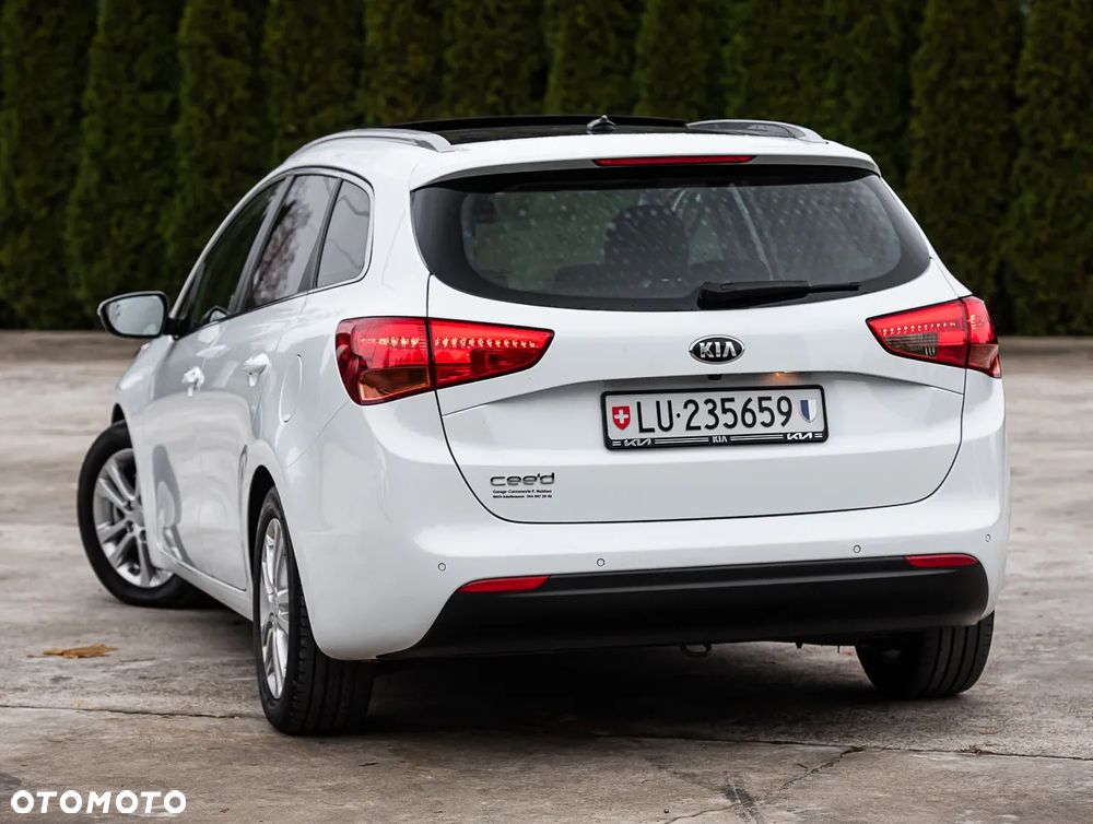Kia Ceed 1.6 GDI DCT Platinum Edition - 8