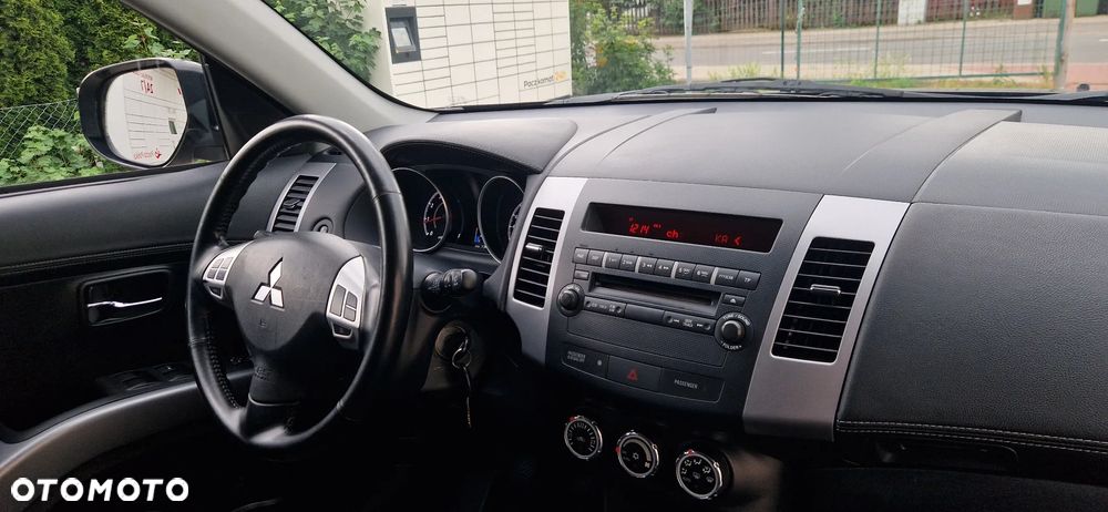 Mitsubishi Outlander 2.0 Intense + 2WD EU5 - 22