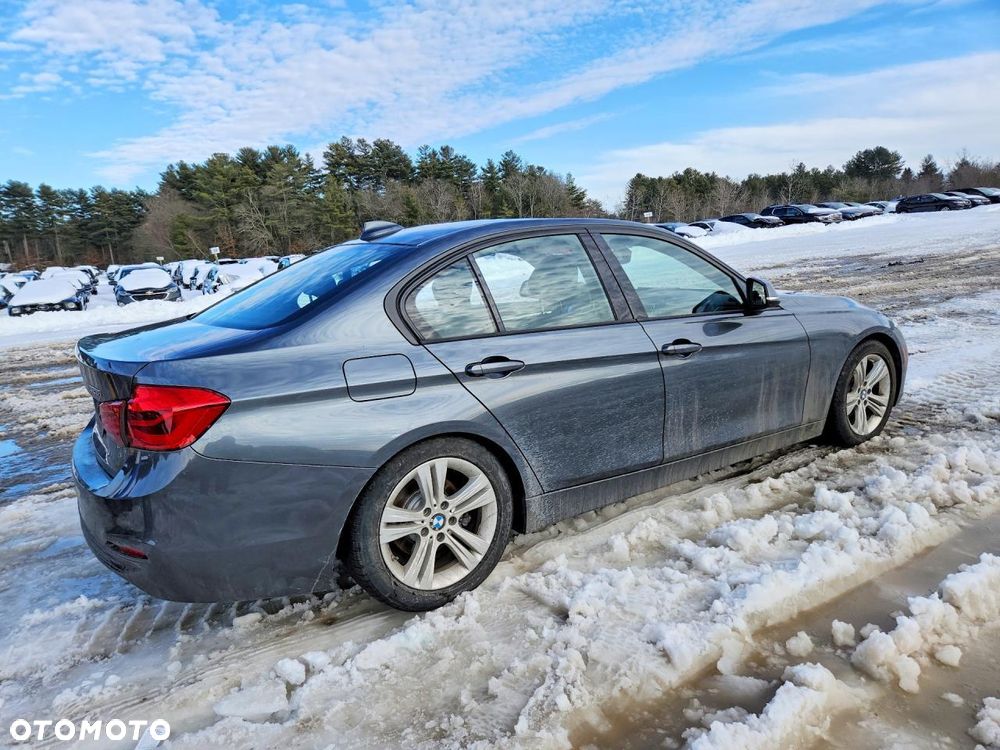 BMW Seria 3 328i xDrive - 4