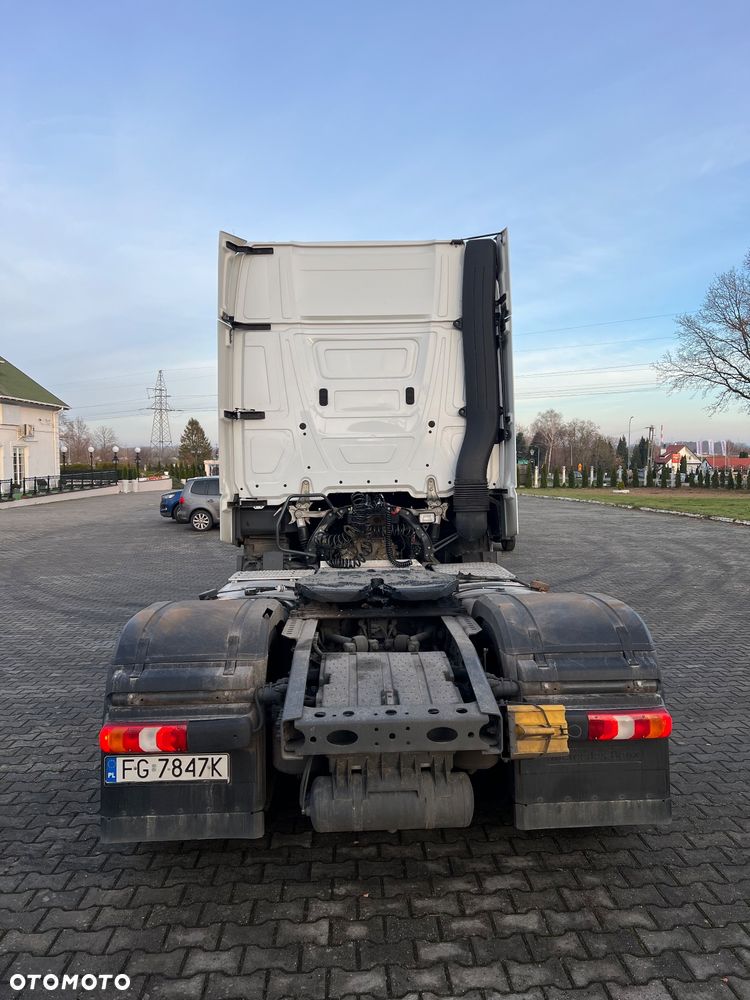 Mercedes-Benz ACTROS - 6