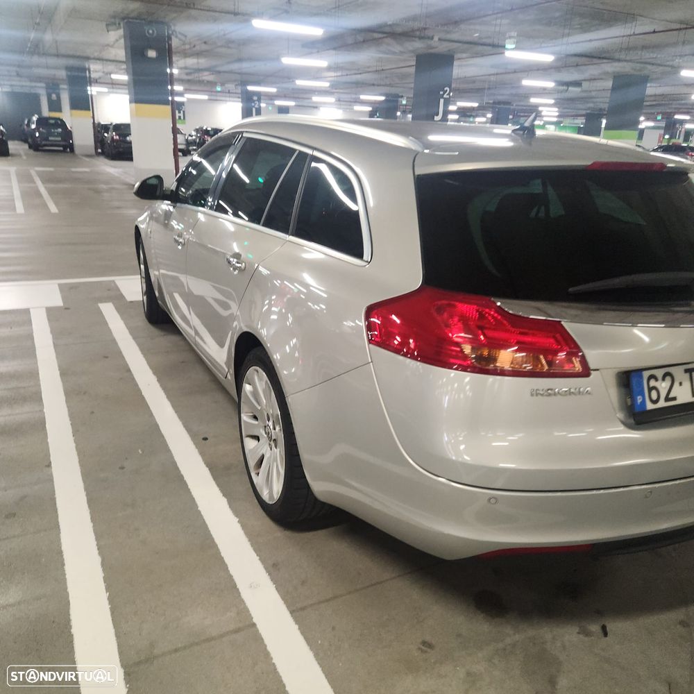 Opel Insignia Sports Tourer - 2