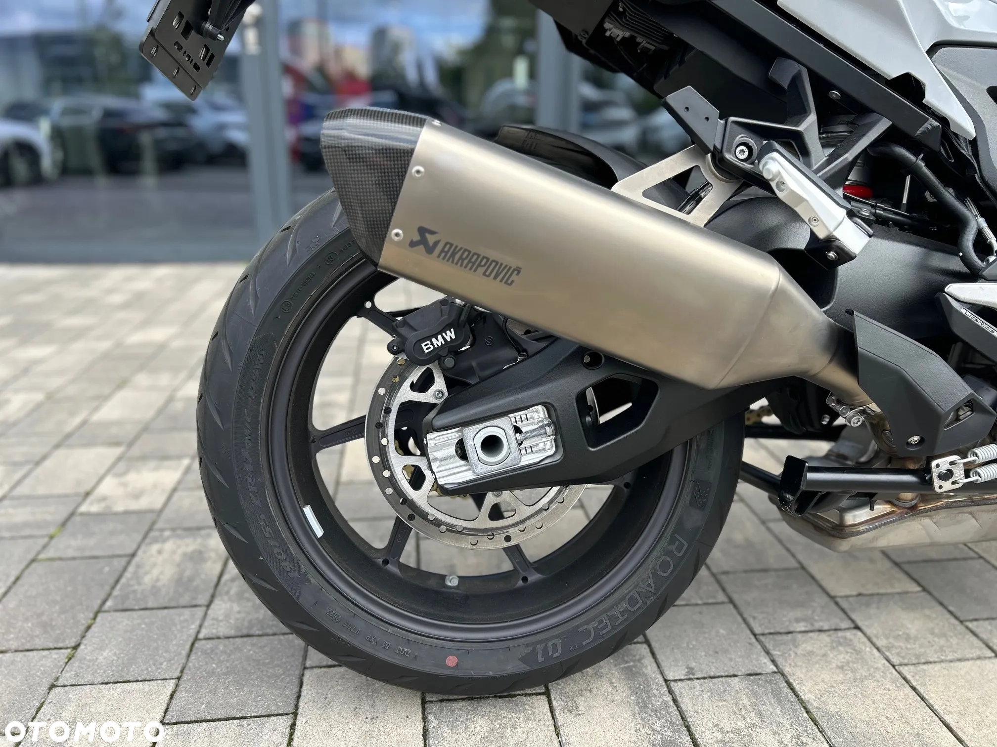 BMW XR - 9