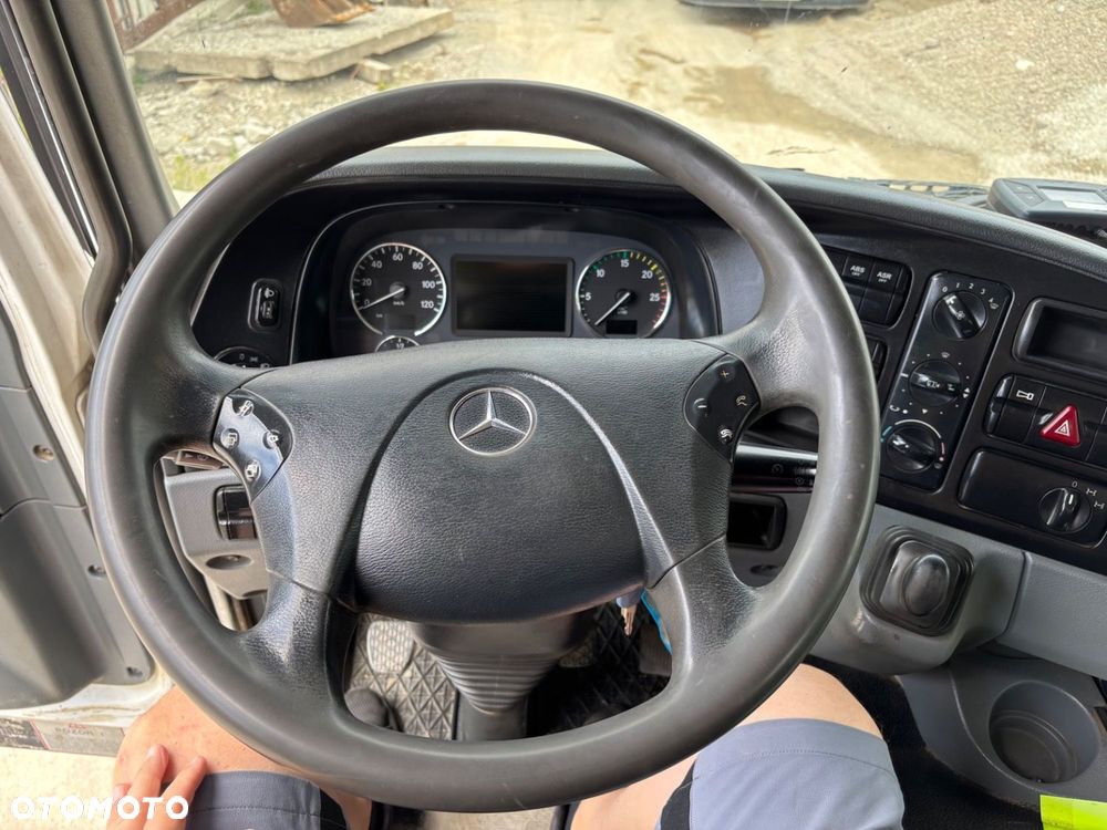 Versalift Actros 4141 8X4 + Putzmaister M24 - 12