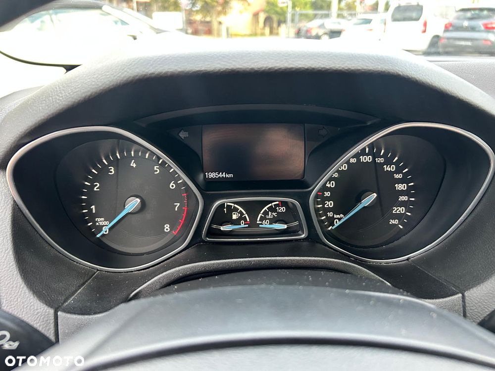 Ford Focus 1.0 EcoBoost Gold X (Trend) - 30