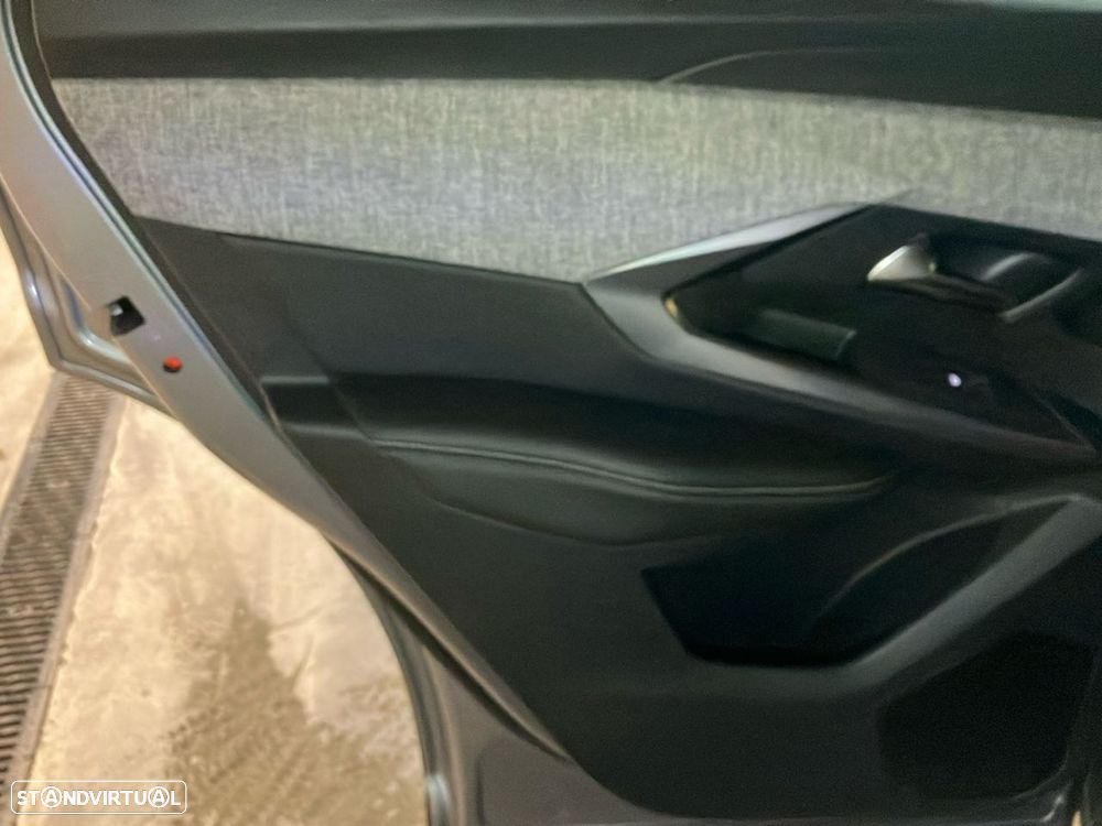 Peugeot 3008 1.2 Hybrid GT e-DCS6 - 19