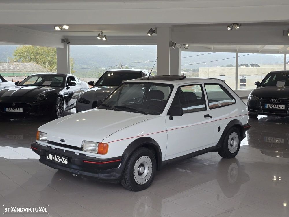 Ford Fiesta XR2 - 12