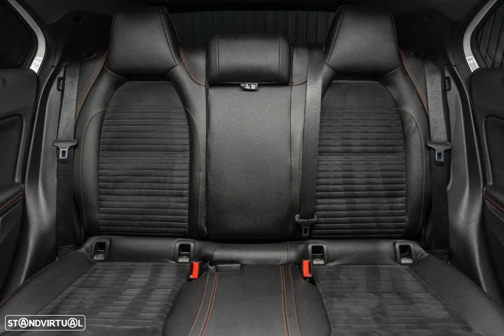 Mercedes-Benz A 180 Dynamic Edition - 27