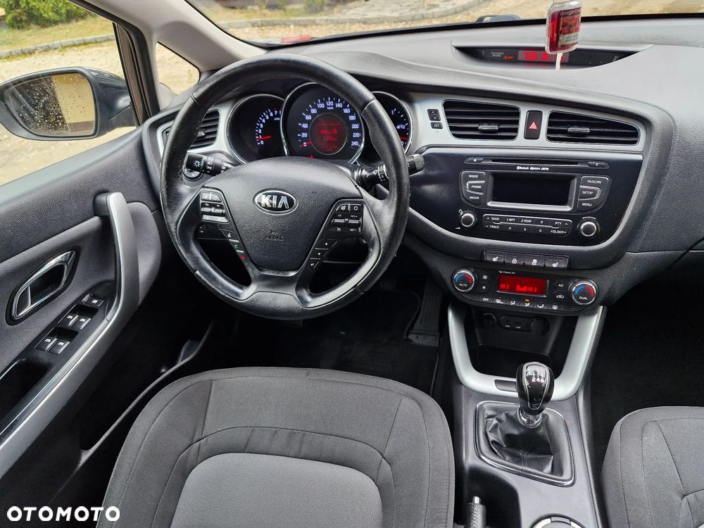 Kia Ceed 1.4 Business Line - 10